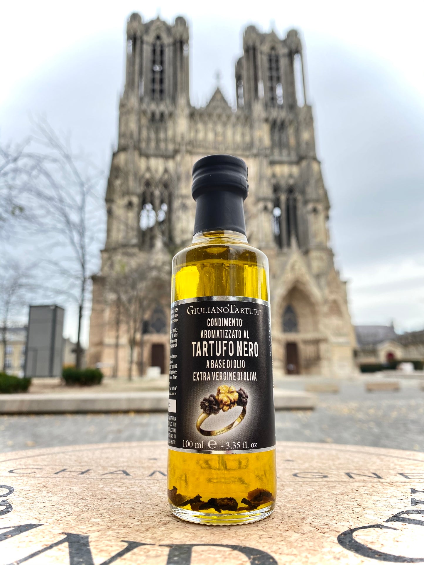 Huile d’olives extra vierge à la truffe noire